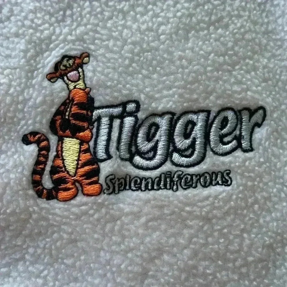Pooh 100 Acre Collection Tigger Splendiferous Fleece Pullover G17 - Picture 3 of 6